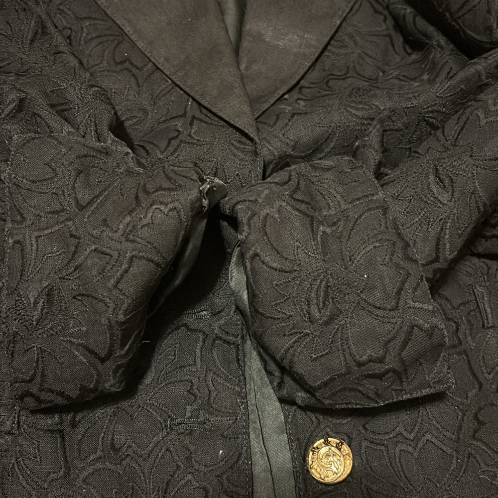 Louis Feraud - Picture 12 of 16